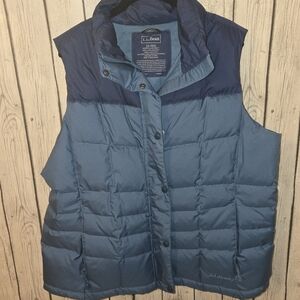 LL Bean Women’s 1X Down Puffer Vest Blue Two Tone DownTek Packable Outdoor